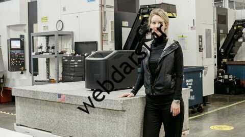 ادعاهای بیکاری به پایین ترین سطح از سال 1969 کاهش یافت. قیمت کالاها کاهش یافت.